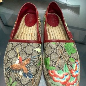 Gucci Red Trim Floral Espadrilles
